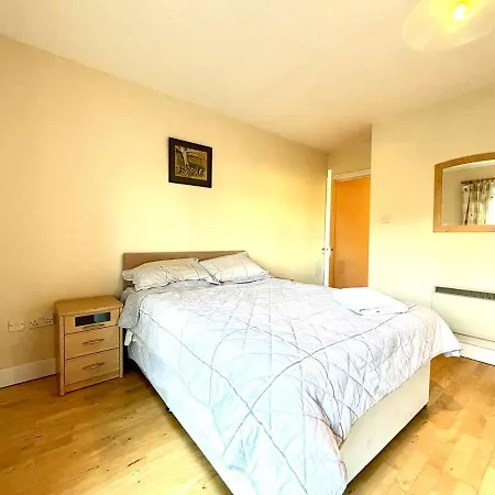 Berkley Homestay Newtown Forbes